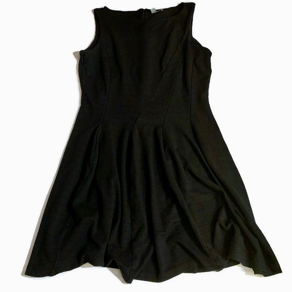 Halogen Dresses & Skirts - Halogen Midi Black Sheath Dress Size L Sleeveless. Halogen Dresses & Skirts - Halogen Midi Black Sheath Dress Size L Sleeveless.